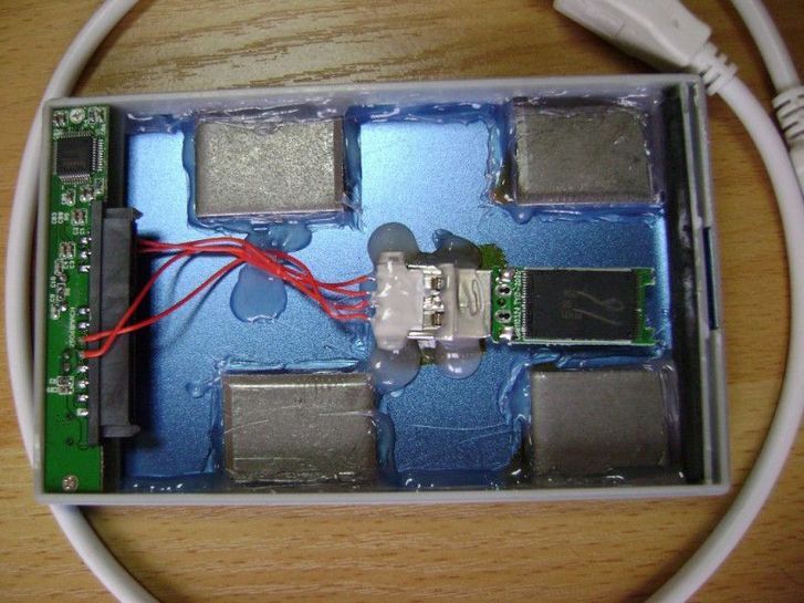 13659701-tJtqx.jpg