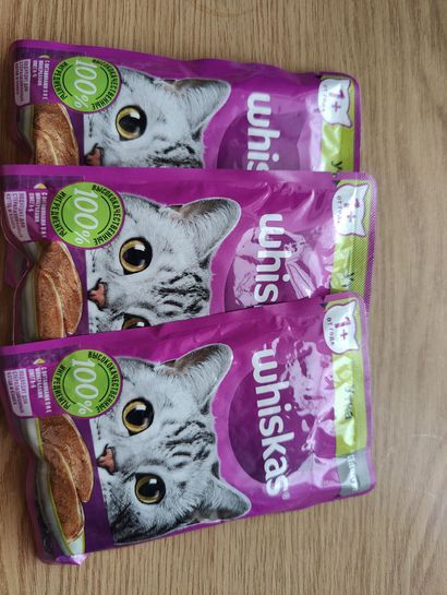 15702042-heetH.jpg