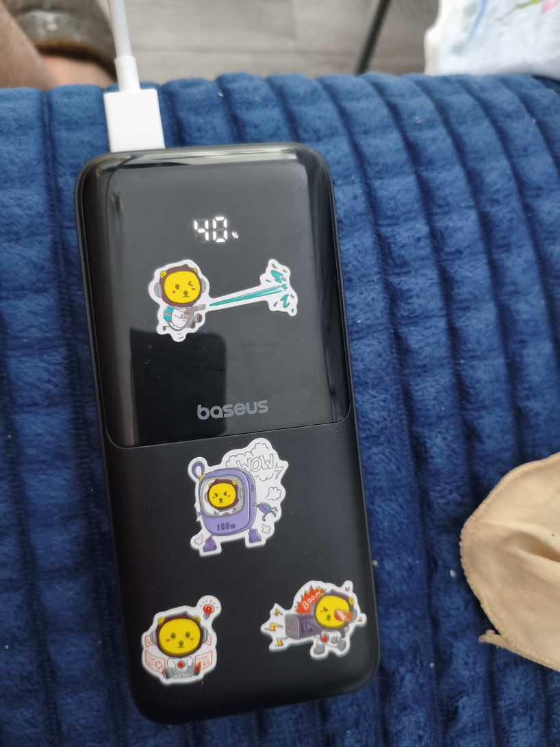 1000008676