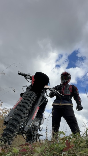 imagepicker2E6BC2F3-A852-4104-AC0A-7C9D49C80F5C-53029-0000072698AB9BC9