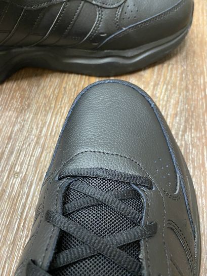 14077937-uli2q.jpg